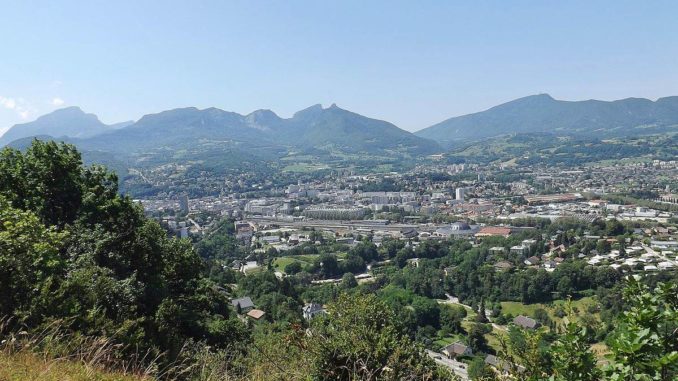 Looking over Chambery (Image: Florian Pépellin)