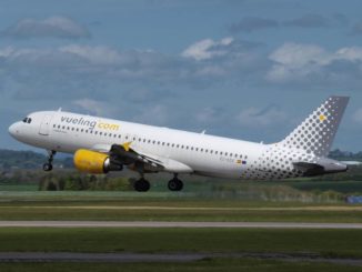 Vueling A320 EC-KDX