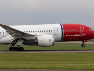 Norwegian 787 landing at Cardiff Airport (Image: Nick Harding/TransportMedia UK)