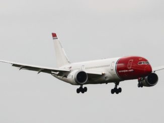 Norwegian LN-LNC on Approach to Cardiff Airport (Image: TransportMedia UK)