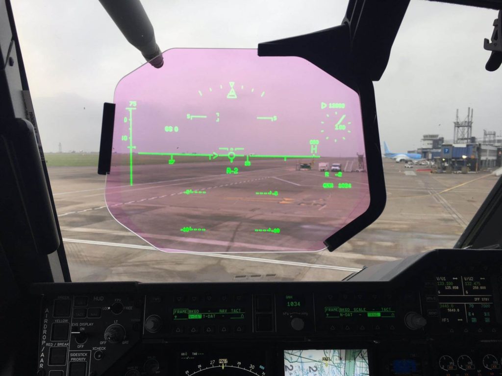 Stand 7 from the flight deck of A400M ZM406