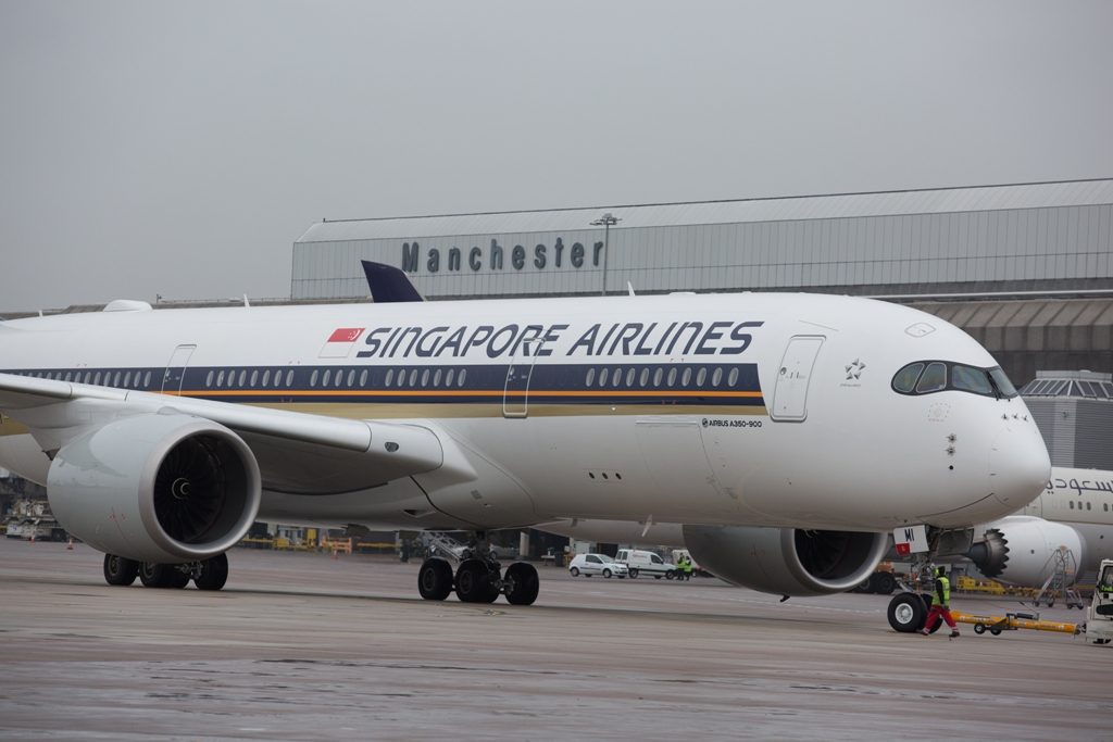 Singapore celebrates 1 year of the A350 at Manchester
