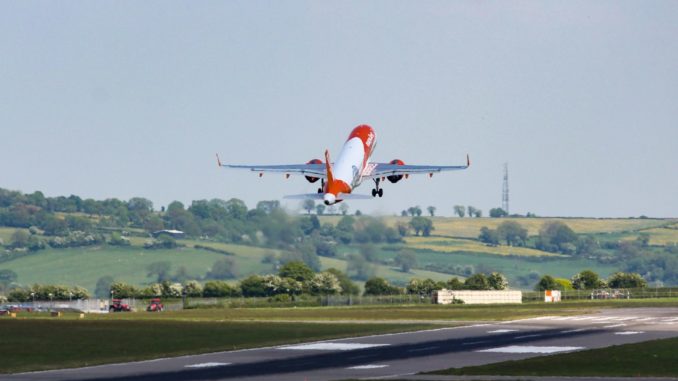 An Easyjet A320neo takes off from Bristol Airport (Image: UK Aviation Media)