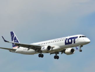 LOT Embraer (Image: LOT)