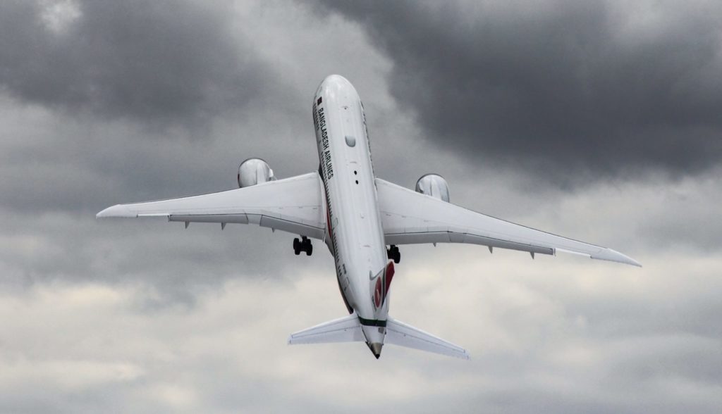 Boeing demonstrated the 787-8 with a near vertical take-off (Image: UK Aviation Media)