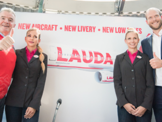 Ryanair CEO, Michael O’Leary with Laudamotion's Michelle Capelli, Melanie Brunner and Andreas Gruber (Laudamotion CEO)