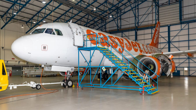 An Easyjet A319 in Caerdav's hangar.