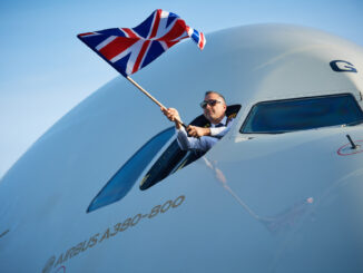 Etihad A380 in London
