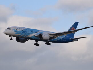 China Southern Boeing 787 at Heathrow (Max Thrust Digital)
