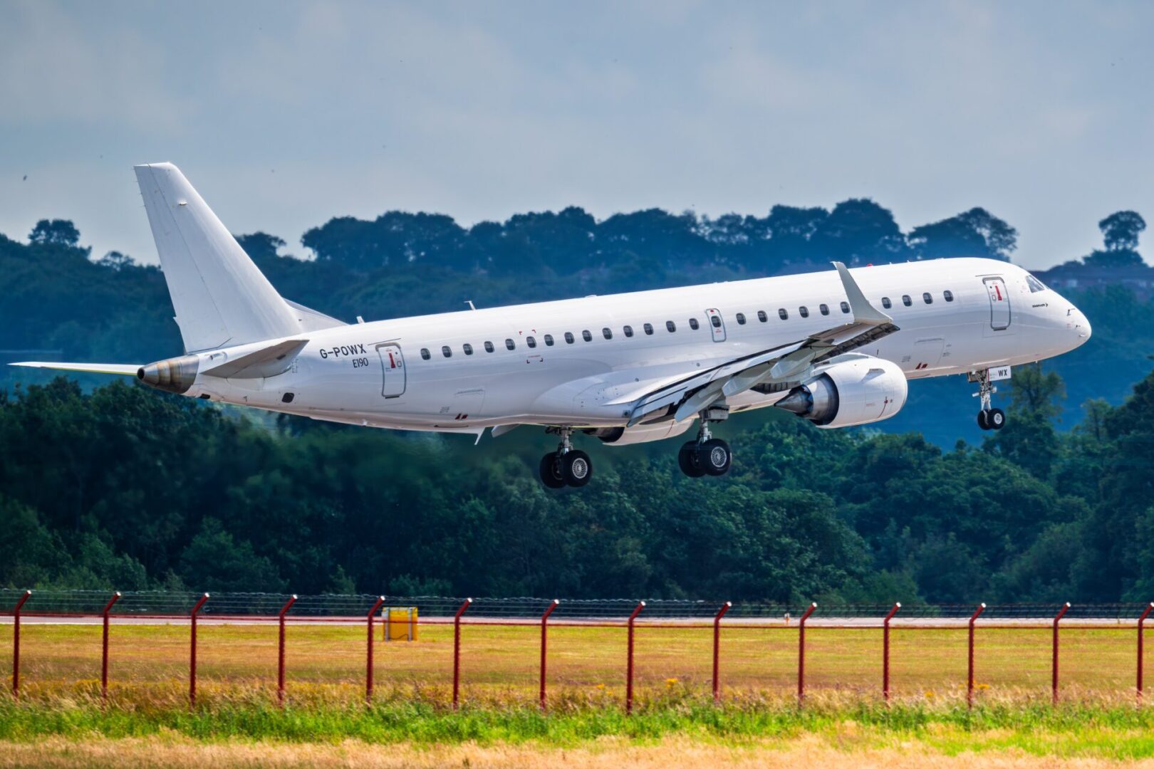 Titan Airways Introduces first Embraer E190LR regional jet