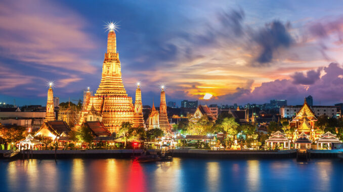 Wat Arun Temple in bangkok, Thailand